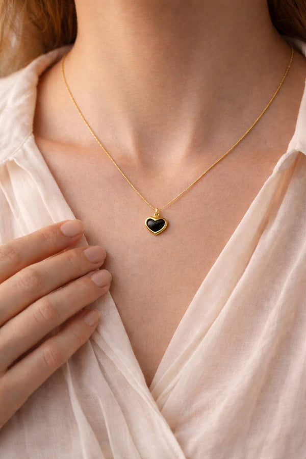 Black Heart Pendant Necklace